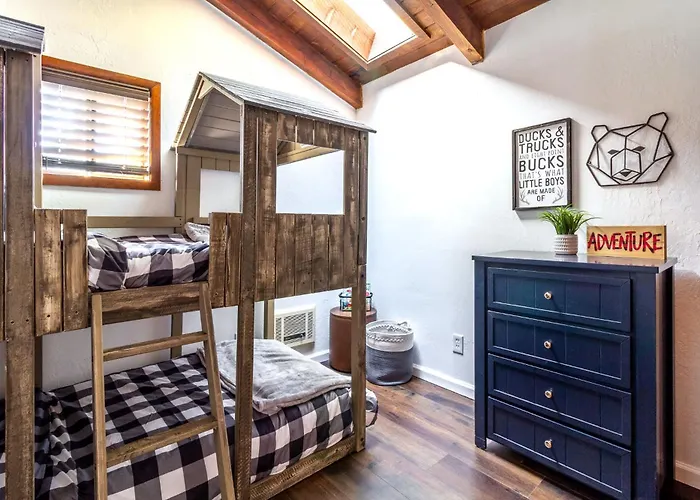Holiday home The Pine Perch Munds Park